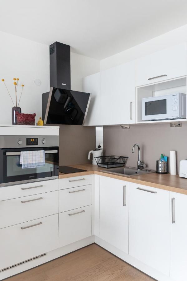 Quiet And Cozy Apartment Next To Mariahilfer Strasse And Naschmarkt With Ac, Minimum 30 Nights Вена Экстерьер фото