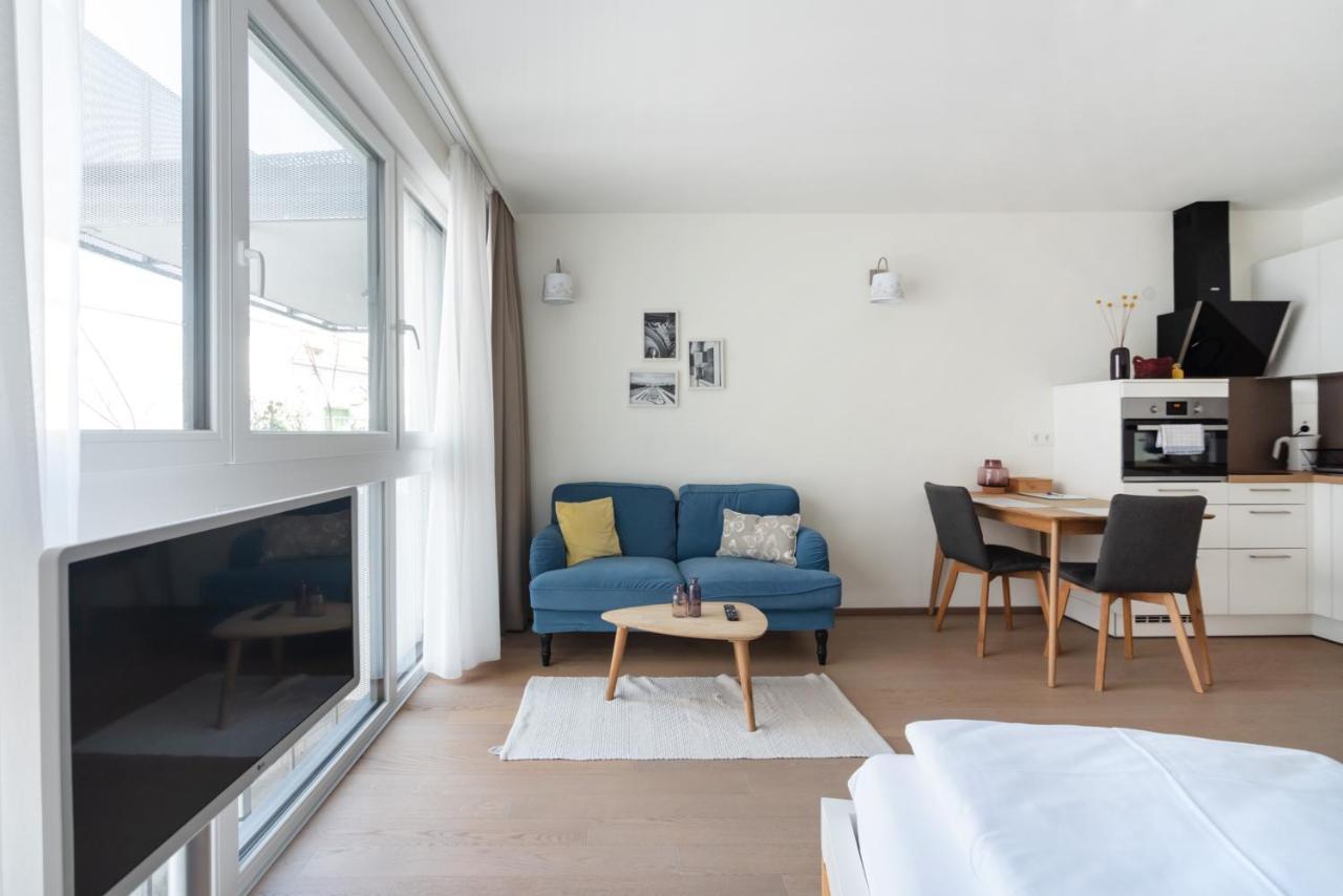 Quiet And Cozy Apartment Next To Mariahilfer Strasse And Naschmarkt With Ac, Minimum 30 Nights Вена Экстерьер фото